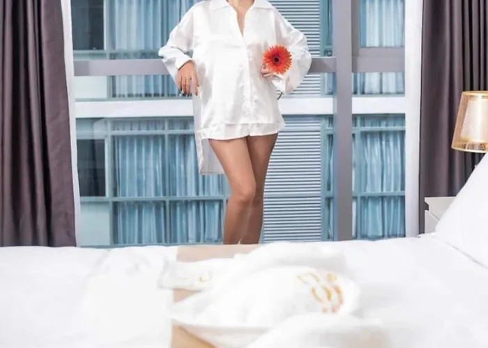 Spacious 2br Near Of Dreams, Airport, Moa, Okada, Ayala Malls, And Solaire Casino With Free 5 Pool Access Apartment *
