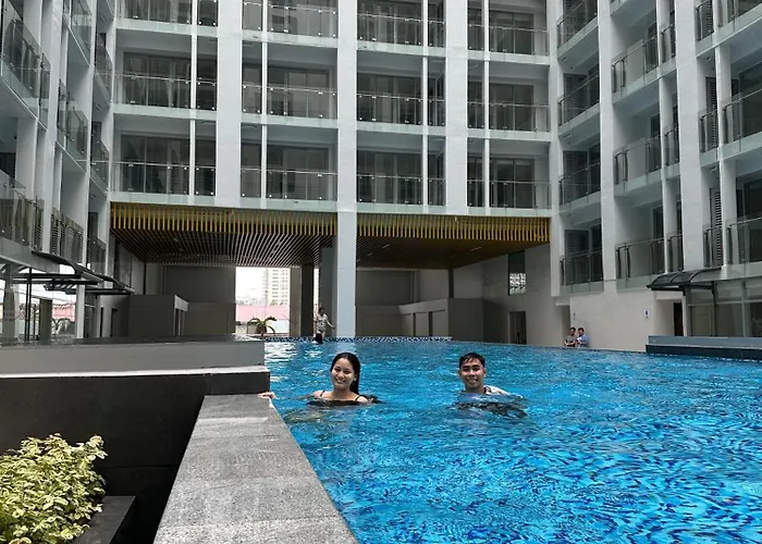Spacious 2br Near Of Dreams, Airport, Moa, Okada, Ayala Malls, And Solaire Casino With Free 5 Pool Access Apartment Manila